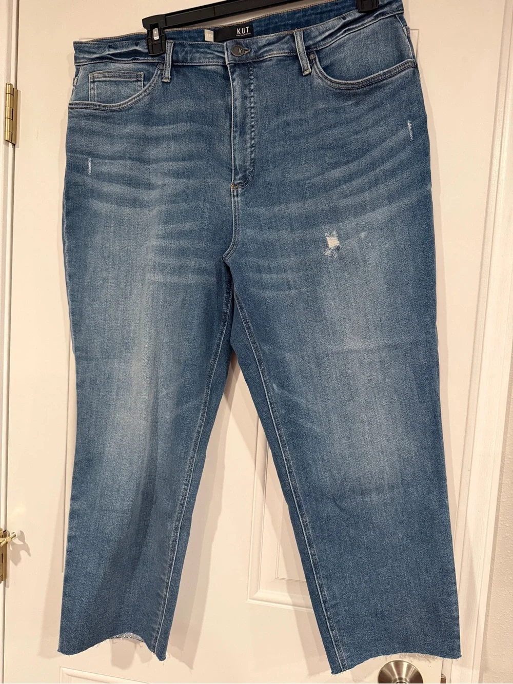 Kut from the Kloth Light Blue Cropped Ankle Jeans